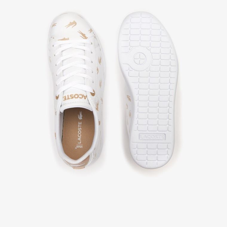 Lacoste Carnaby Metallic Crocodile Sneaker Bílé Zlaté | vvIZOtmK